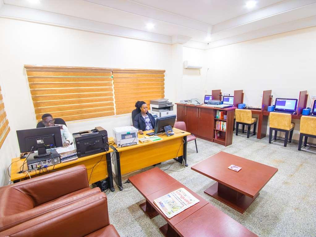 Denis Hotel Abuja Mobushipe Einrichtungen foto